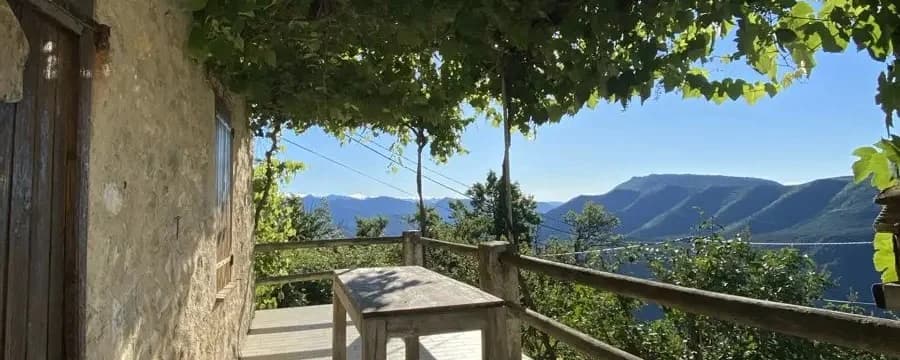 Retraite Été 2026 — Alpes de Haute-Provence — lieu de séance Yoga Synergy